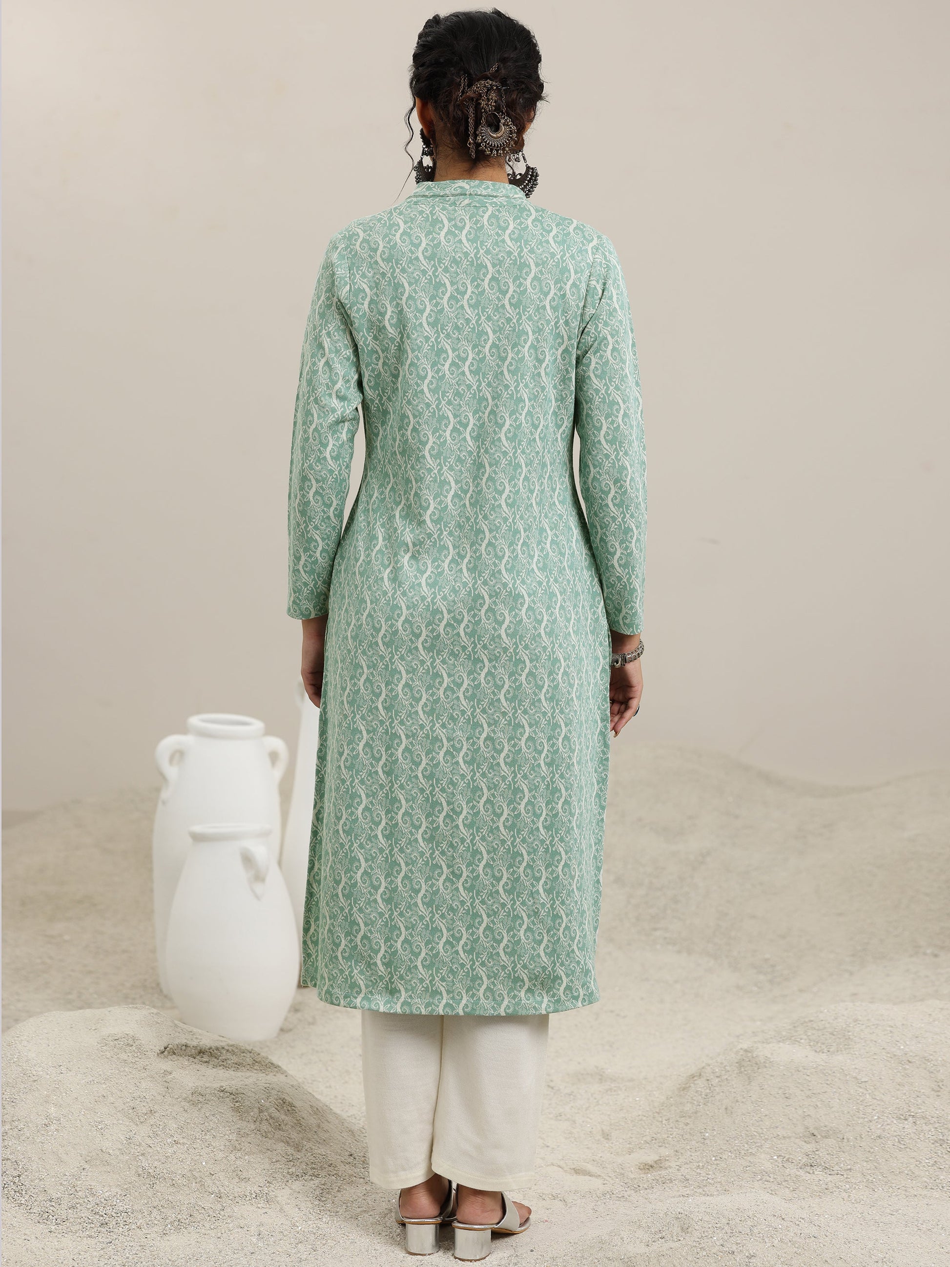 Green Solid Wool Straight Kurta