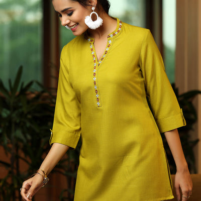 Green Solid Cotton Blend Straight Kurti