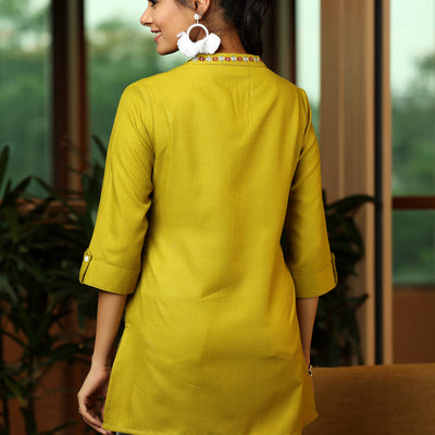 Green Solid Cotton Blend Straight Kurti