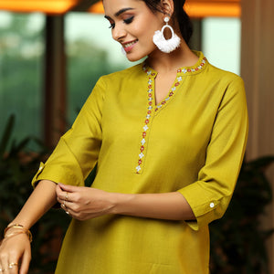 Green Solid Cotton Blend Straight Kurti