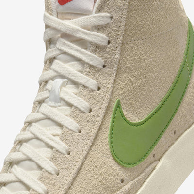 Nike | BLAZER MID '77 VINTAGE { MUSLIN/CHLOROPHYLL-COCONUT MILK-SAIL