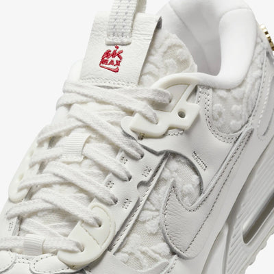 Nike | AIR MAX 90 FUTURA  { SAIL/LIGHT BONE-UNIVERSITY RED