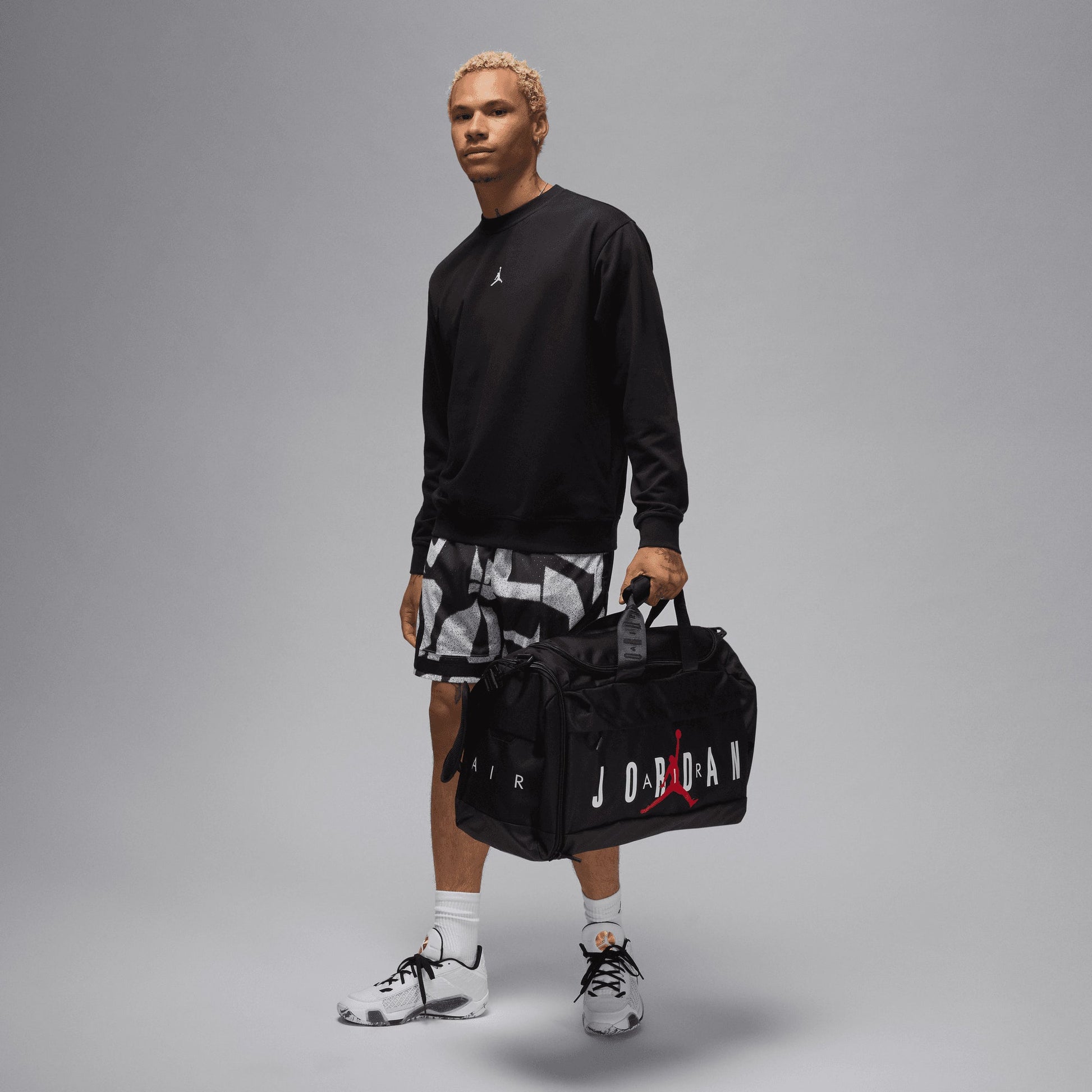 JORDAN | JORDAN SPORT DRI-FIT MESH DIAMOND SHORTS { BLACK/BLACK