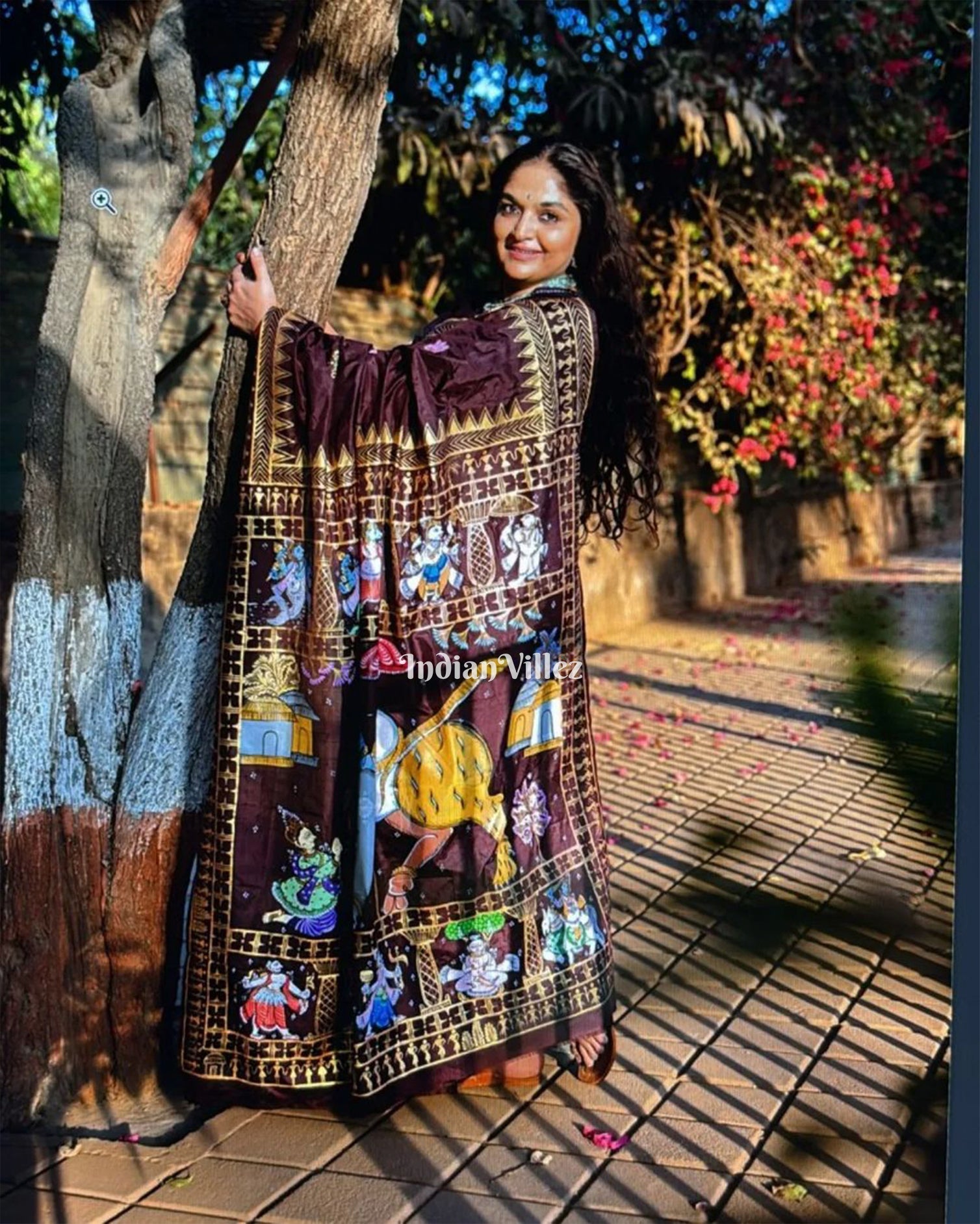 Arjuna Bows to Navagunjara Pure Hand-Painted Pattachitra Saree