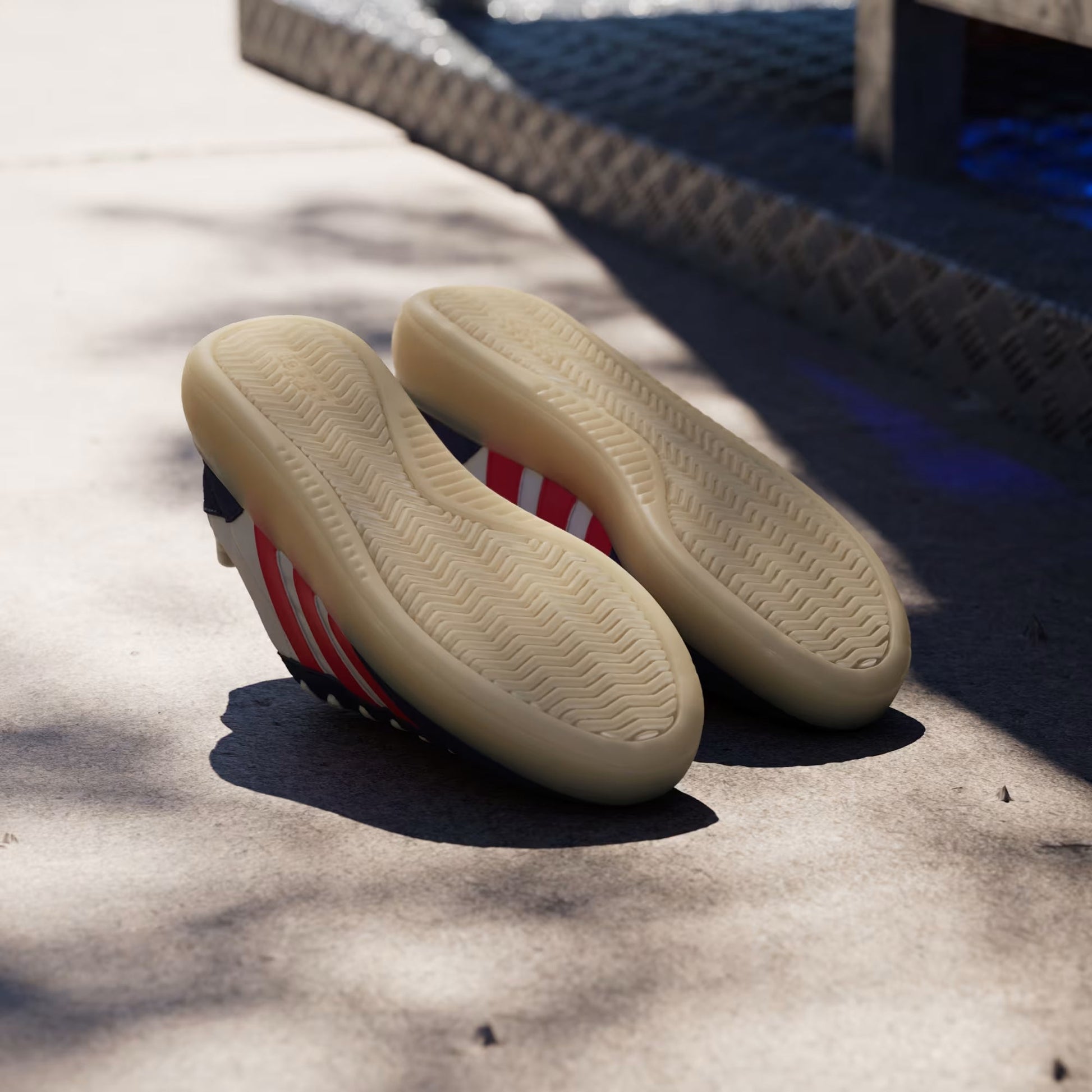 Adidas Originals | BARREDA DECODE { OFF WHITTE/PURE RUBY/DARK BLUE