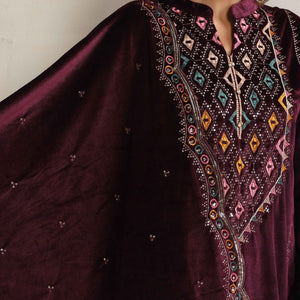 trueBrowns Purple Velvet Geometric Embroidered Kurta Pant Dupatta Set