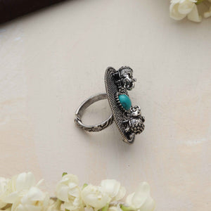 trueBrowns Silver Tone Abstract Oval Ring