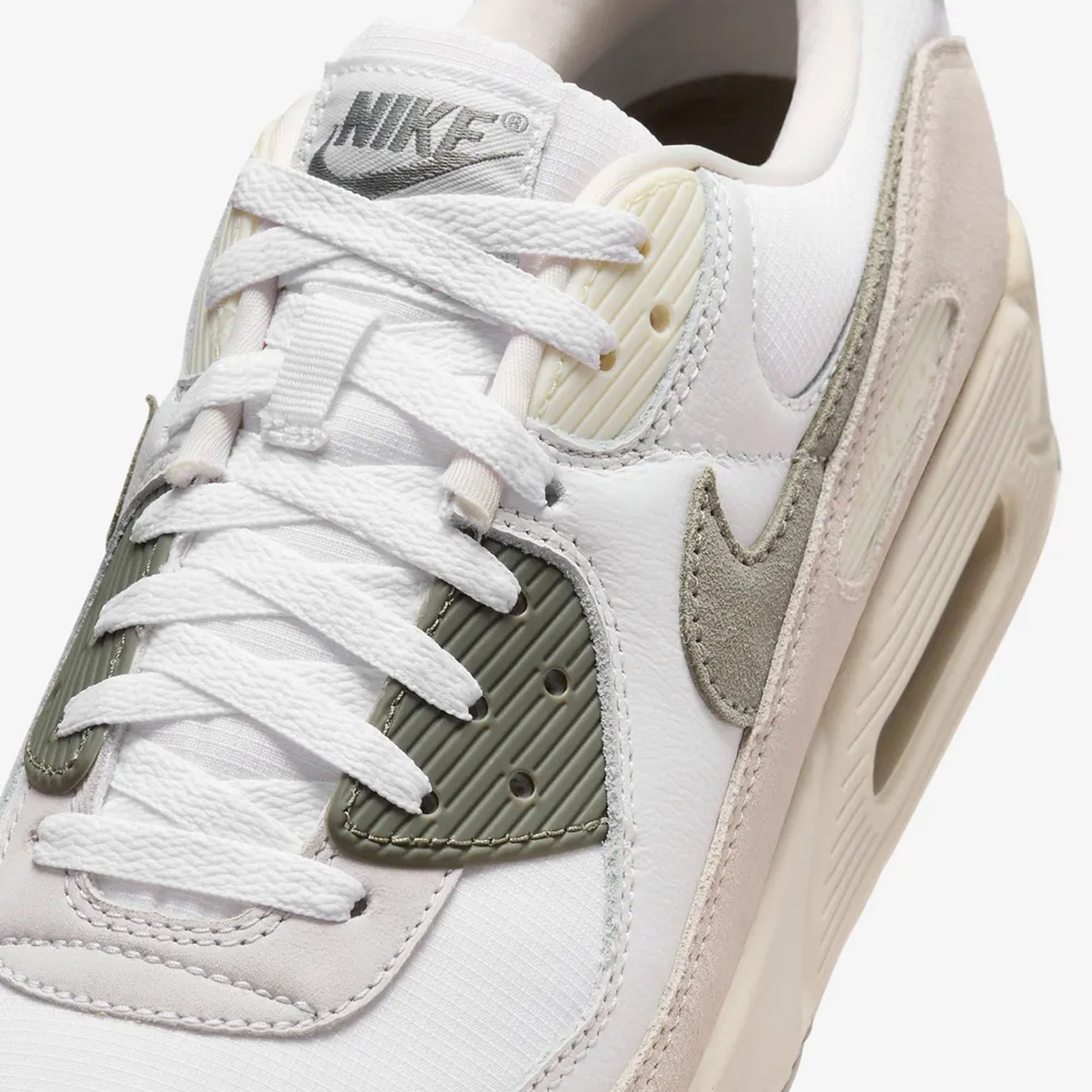 Nike | AIR MAX 90 SE  { WHITE/DARK STUCCO-SUMMIT WHITE-PHANTOM