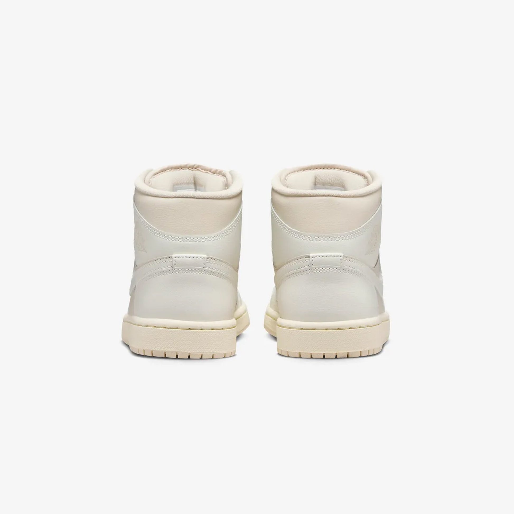 JORDAN | AIR JORDAN 1 MID { LEGEND LT BROWN/SAIL-MUSLIN