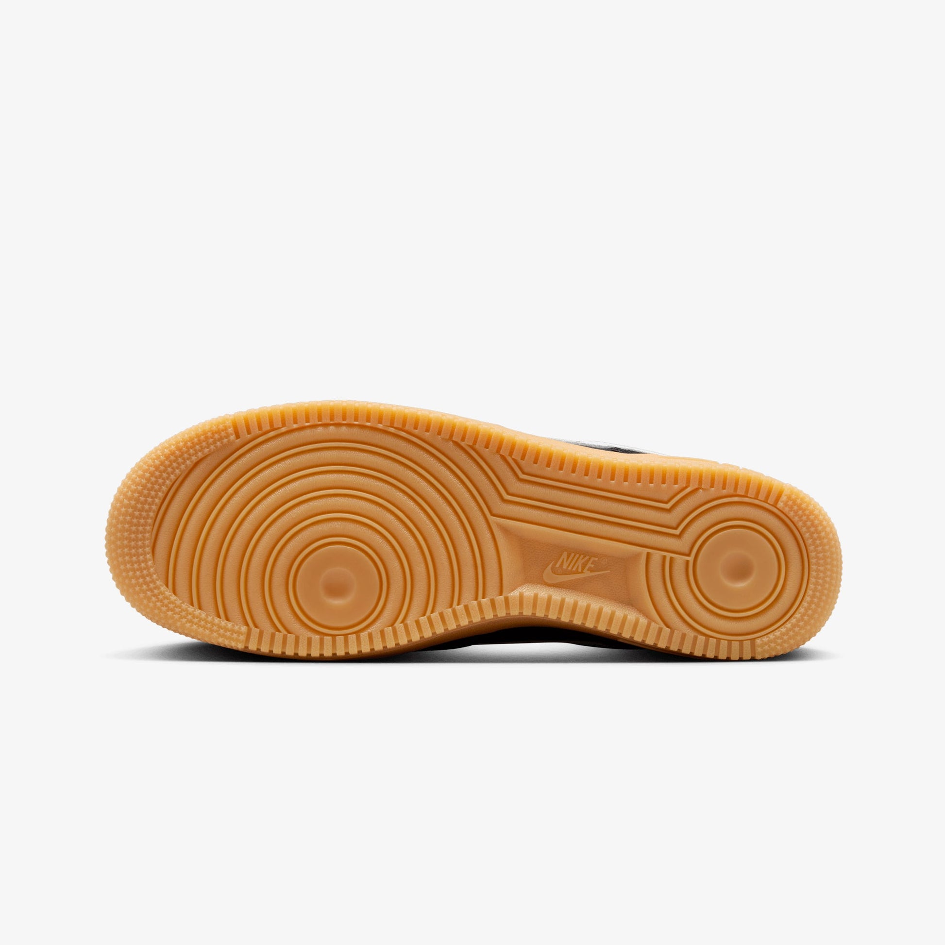 NIKE | AIR FORCE 1'07 LV8 { BLACK/SUMMIT WHITE-GUM LIGHT BROWN