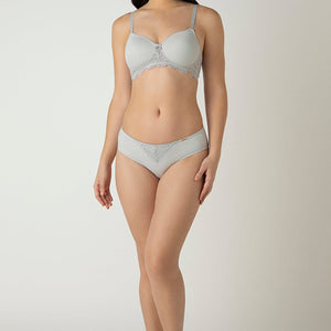 Lace Elegance Padded Non-Wired Bra - Micro Chip