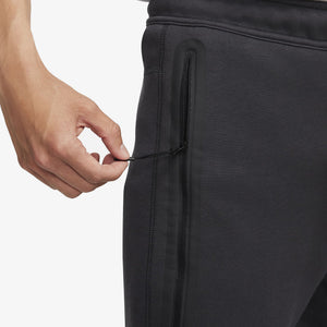 Nike | SPORTSWEAR TECH FLEECE SLIM FIR JOGGERS  { BLACK/BLACK