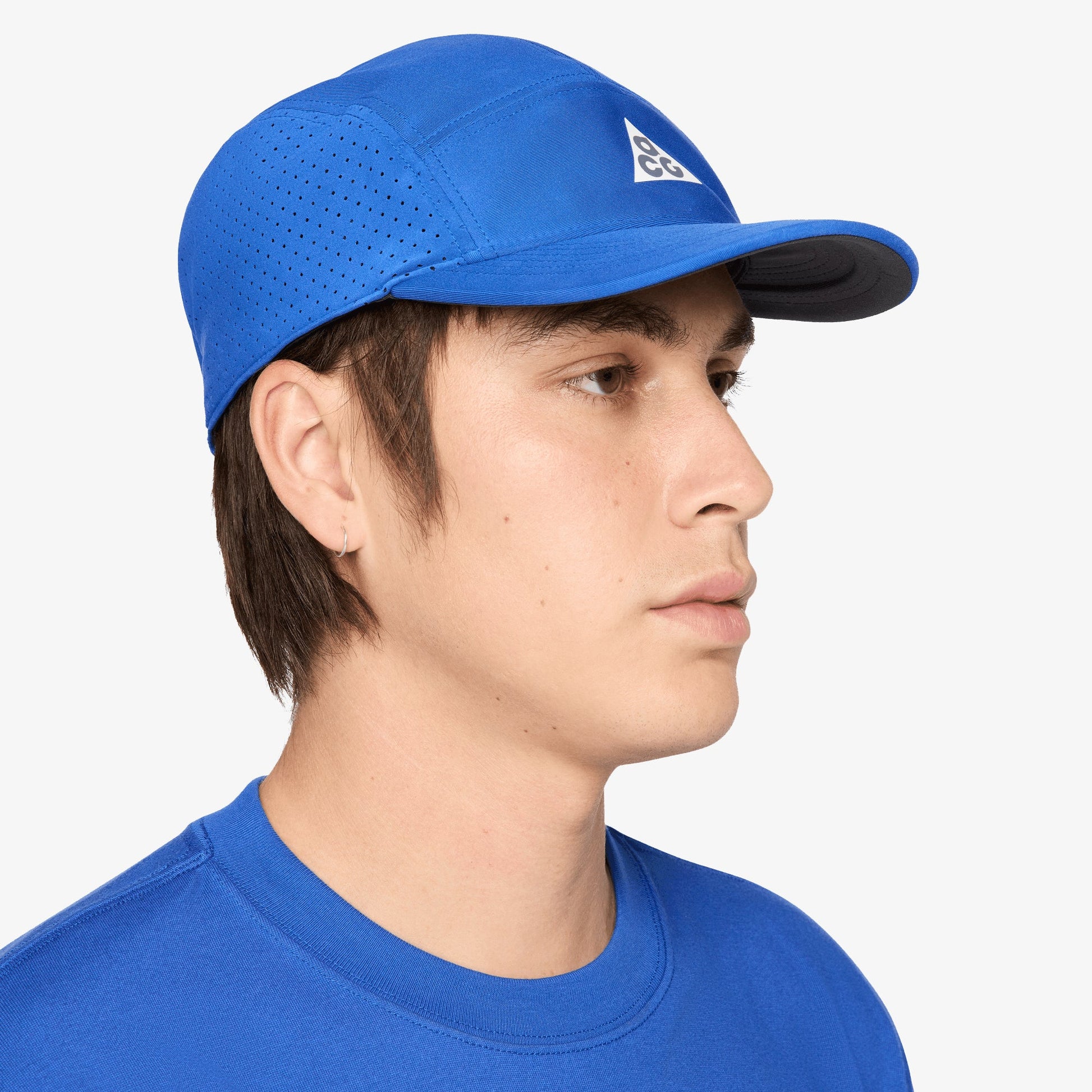 NIKE | ACG FLY CAP { GAME ROYAL/REFLECTIVE SILV