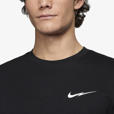 NIKE | SPORTSWEAR T-SHIRT { BLACK