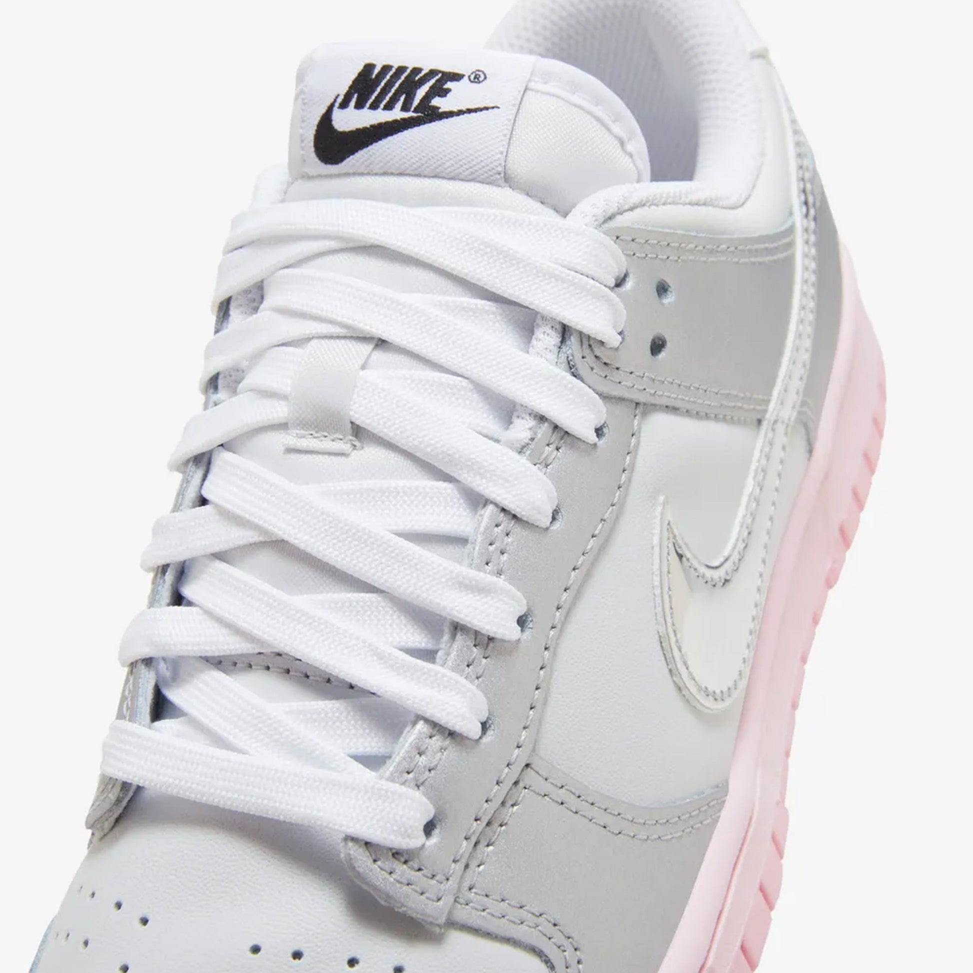 NIKE | DUNK LOW LX {  PHOTON DUST/METALLIC SILVER-PINK FOAM