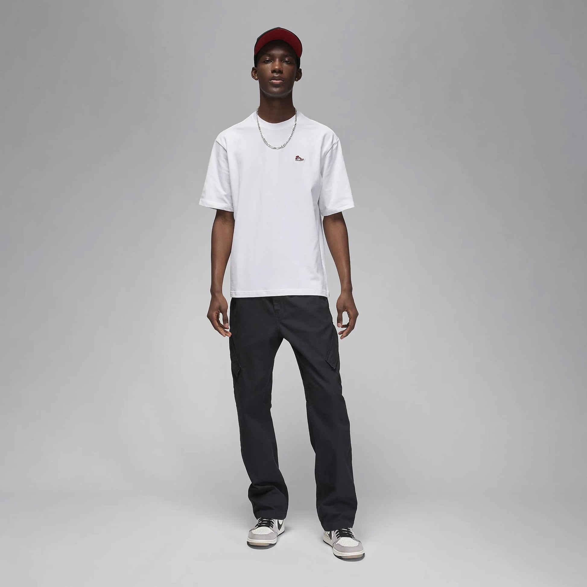 Jordan | SNEAKER PATCH SHORT SLEEVE CREW TEE  { WHITE