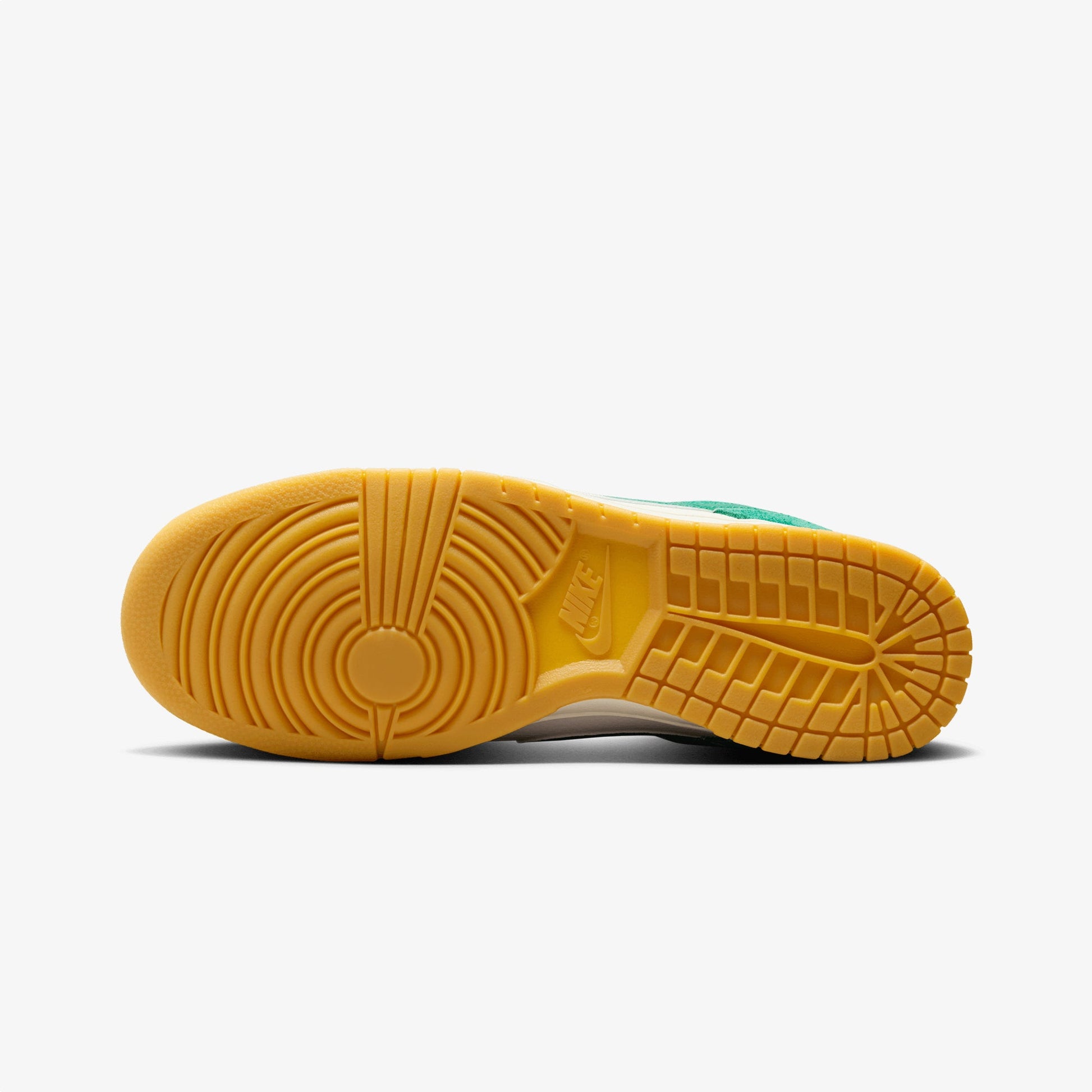 NIKE | DUNK LOW RETRO { PHANTOM/MALACHITE-GUM LIGHT BROWN