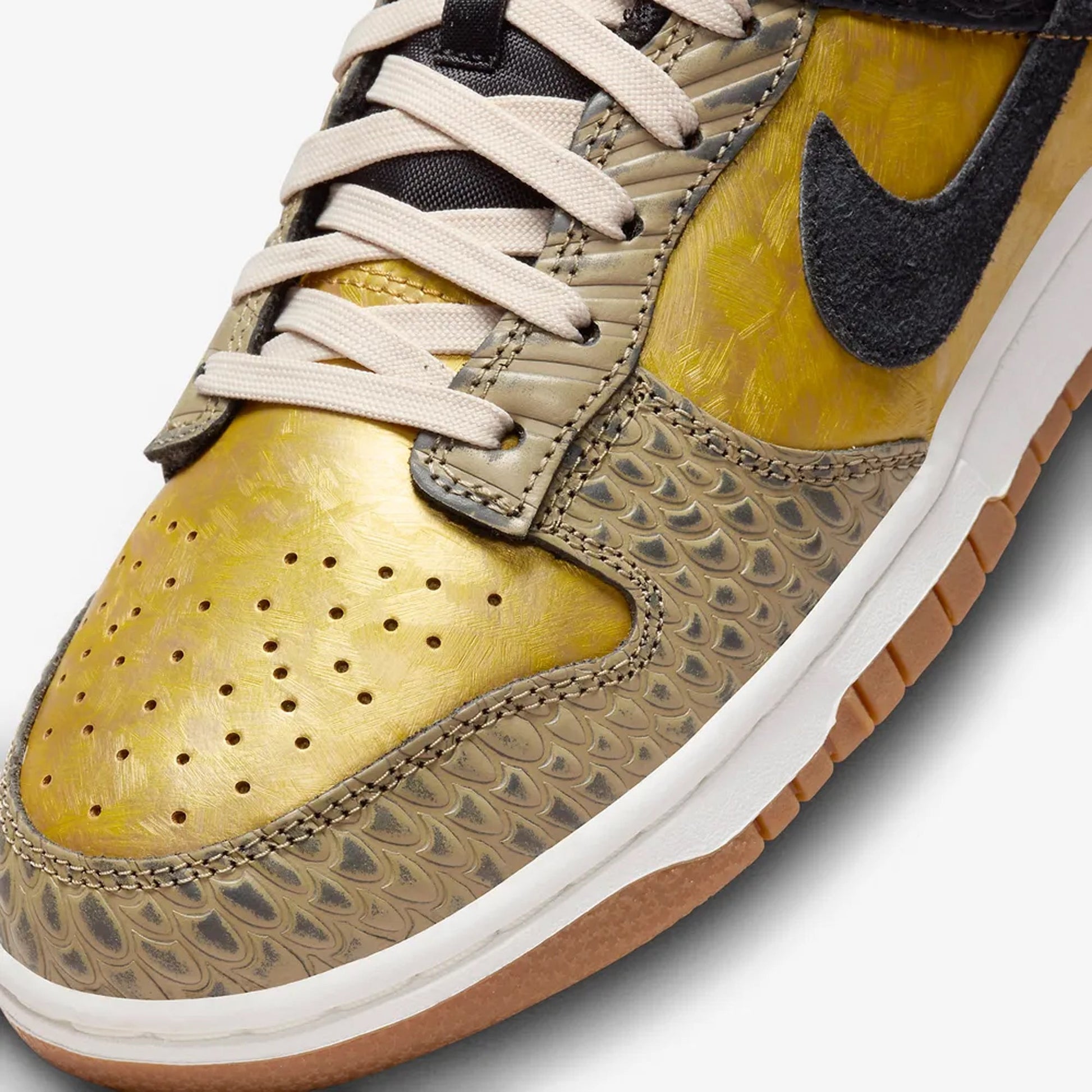 Nike | DUNK LOW PREMIUM  { BLACK/KHAKI-METALLIC GOLD-MEDIUM ASH
