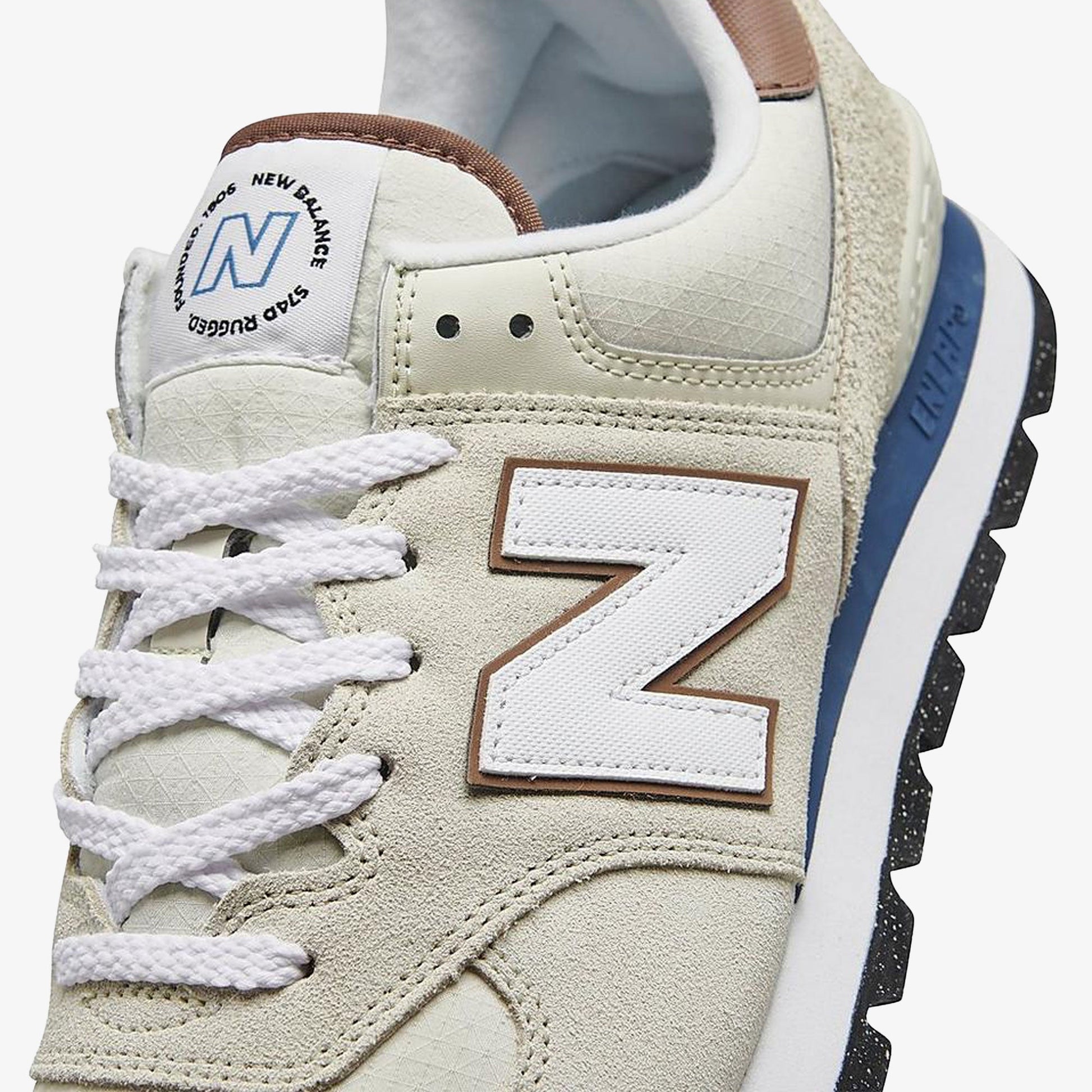 New Balance | 574  { SEA SALT