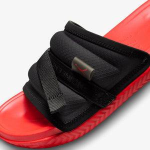Jordan | SUPER PLAY  { BLACK/CHILE RED