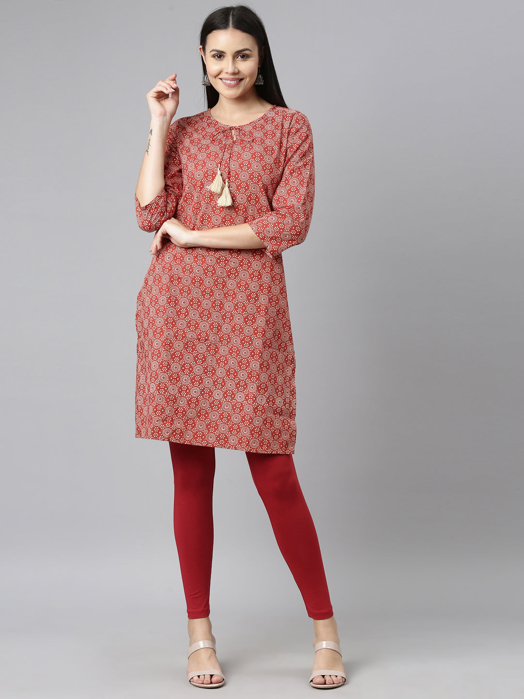 Women Solid Cherry Mid Rise Slim Fit Ankle Length Leggings - Tall