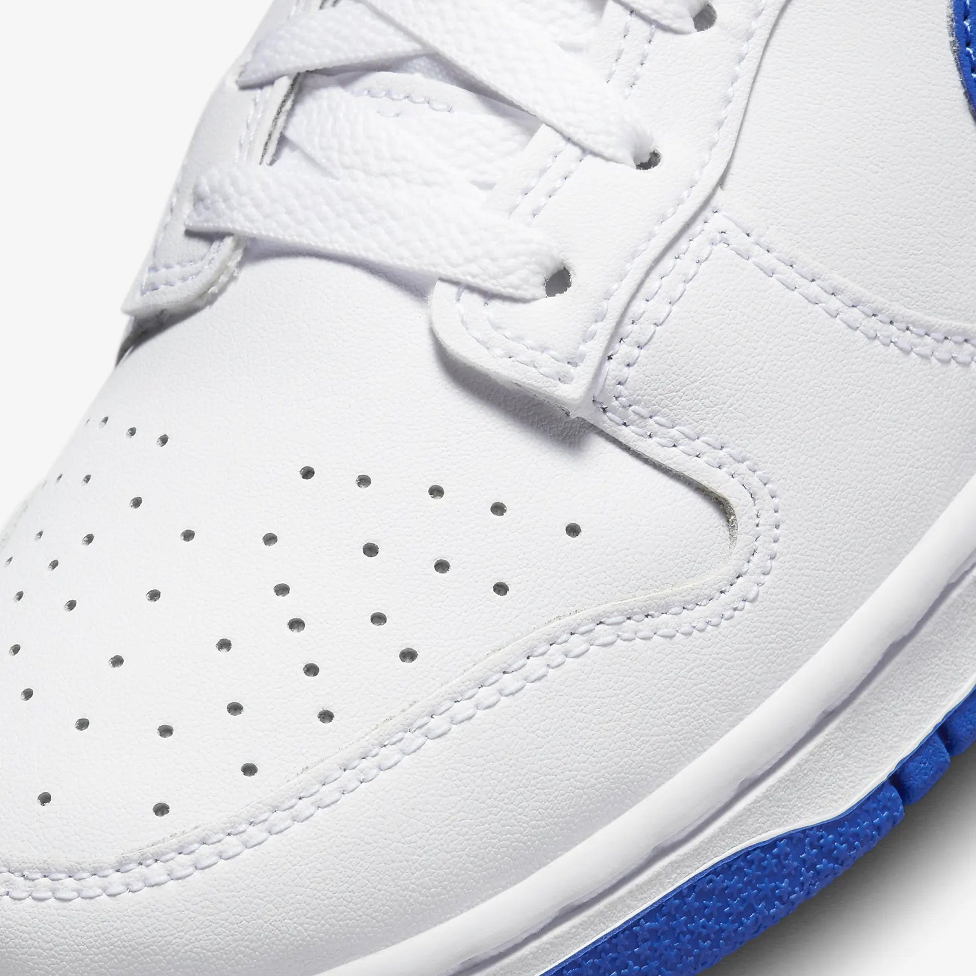 Nike | DUNK LOW RETRO  { WHITE/HYPER ROYAL