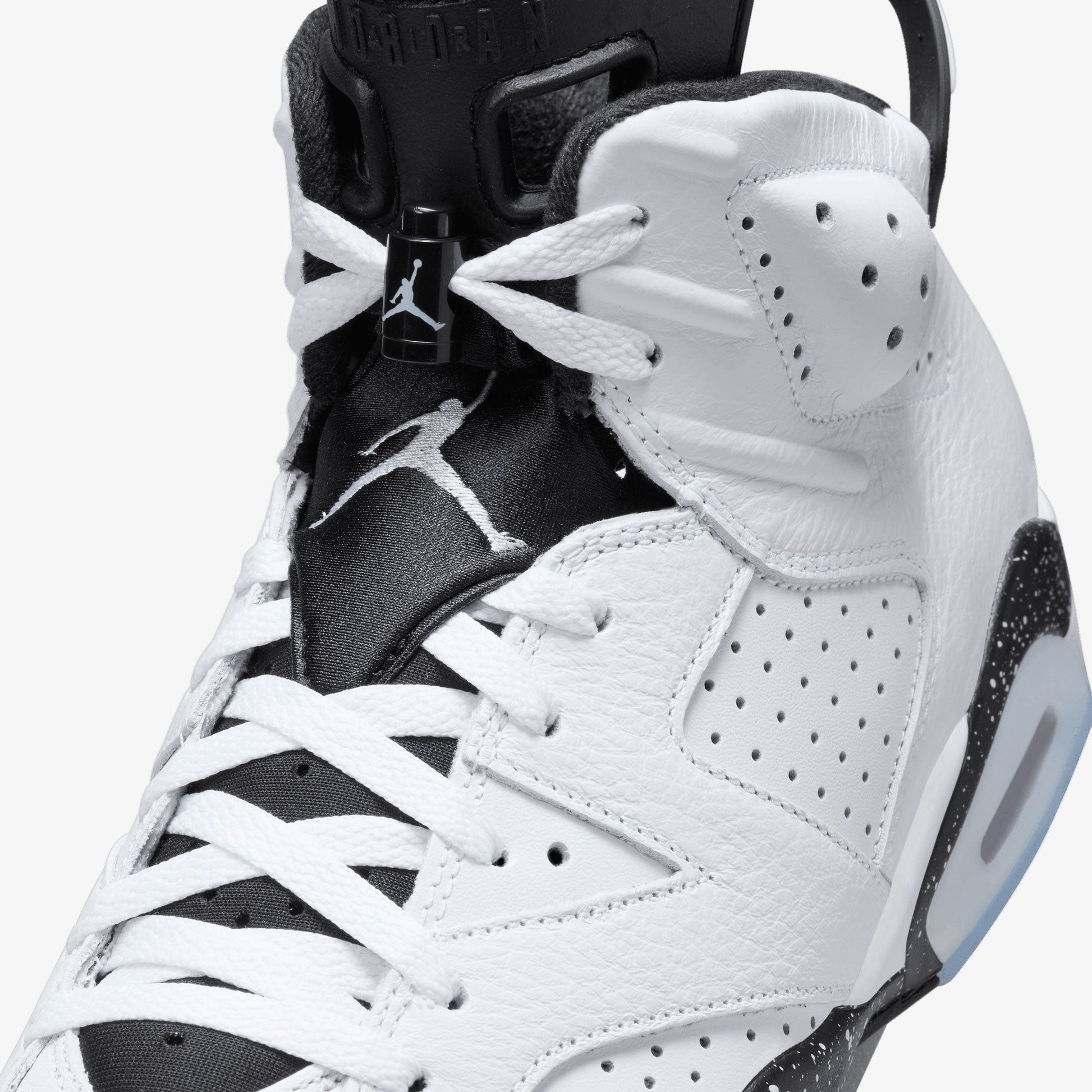 Jordan | AIR JORDAN 6 RETRO { WHITE/BLACK
