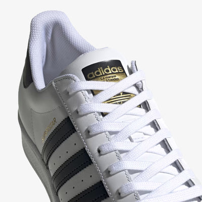 Adidas Originals | SUPERSTAR  { CORE BLACK / CLOUD WHITE