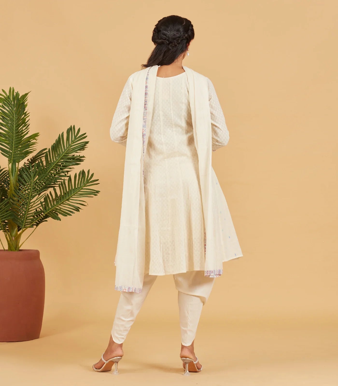 White short kurta set
