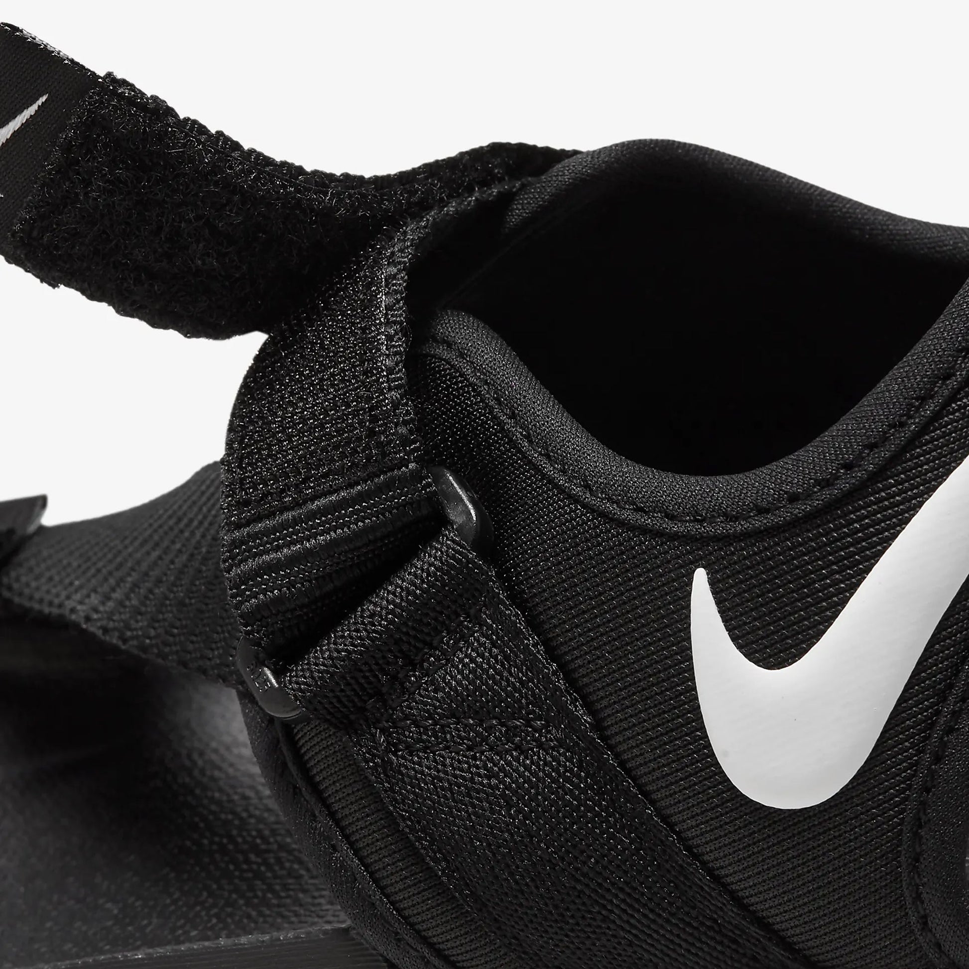 Nike | VISTA SANDALS  { BLACK/WHITE-BLACK