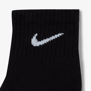 NIKE | EVERYDAY CUSHIONED TRAINING ANKLE SOCKS { BLACK/WHITE