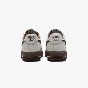 NIKE | AIR FORCE 1 '07 { LT OREWOOD BRN/BAROQUE BROWN