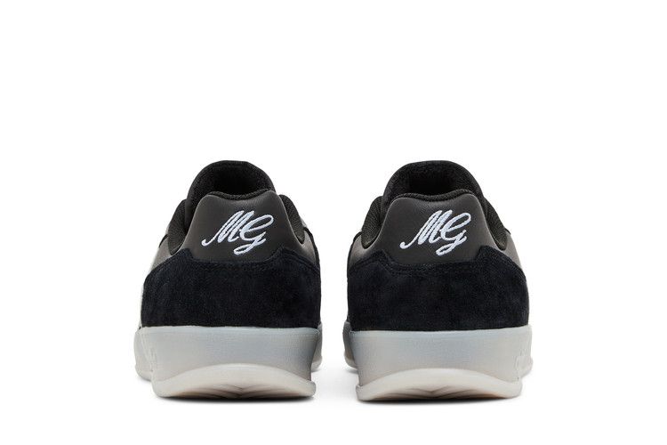 adidas Aloha Super Core Black Crystal White Carbon