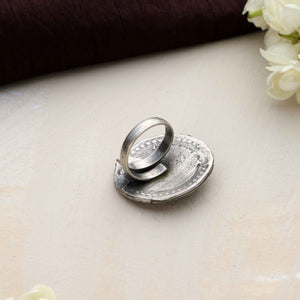 trueBrowns Silver Tone Circular Ring
