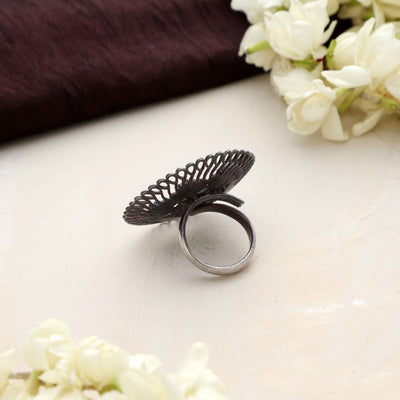 trueBrowns Silver Tone Floral Circular Ring
