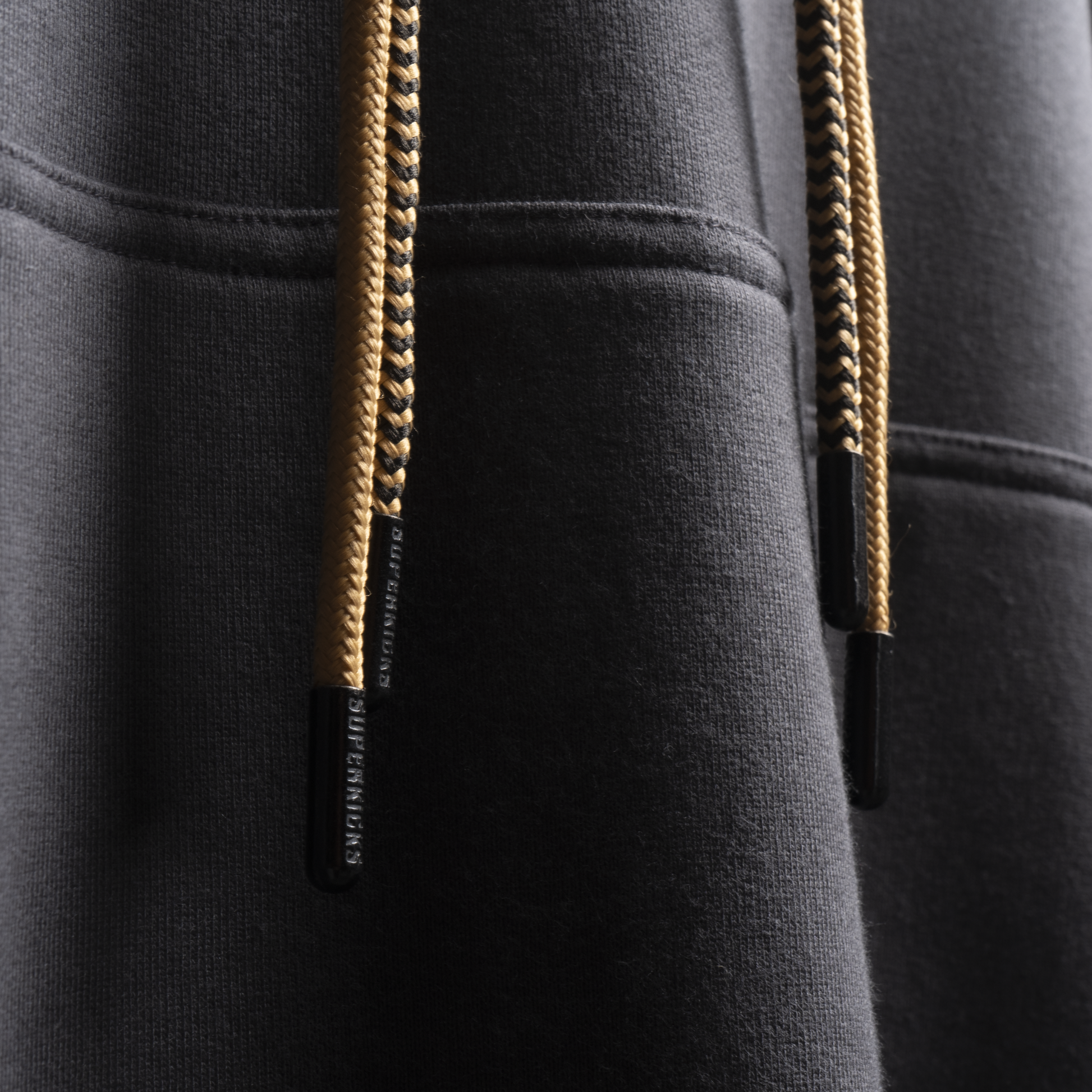 Superkicks | BASIC HOODIE  { ASPHALT