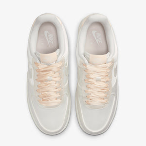 NIKE | AIR FORCE 1 '07 LV8 { SAIL/SAIL-BARELY ORANGE