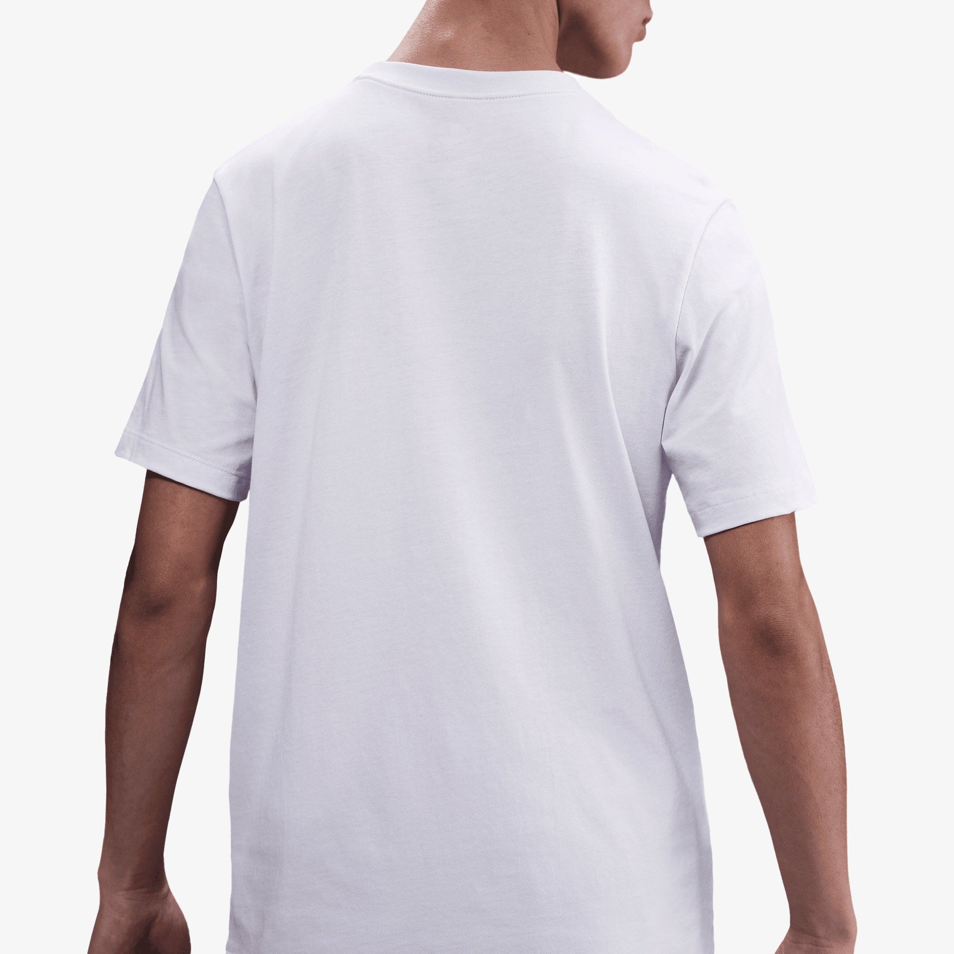 NIKE | SPORTSWEAR CLUB T-SHIRT { PURPLE