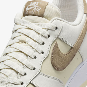 Nike | AIR FORCE 1 '07 LV8 { SAIL/KHAKI-COCONUT MILK-WHITE