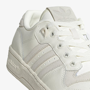 Adidas Originals | RIVALRY LOW  { OFF WHITE/ALUMINIUM