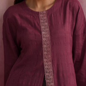 trueBrowns Mauve Cotton Dobby Front Slit Kurta Set