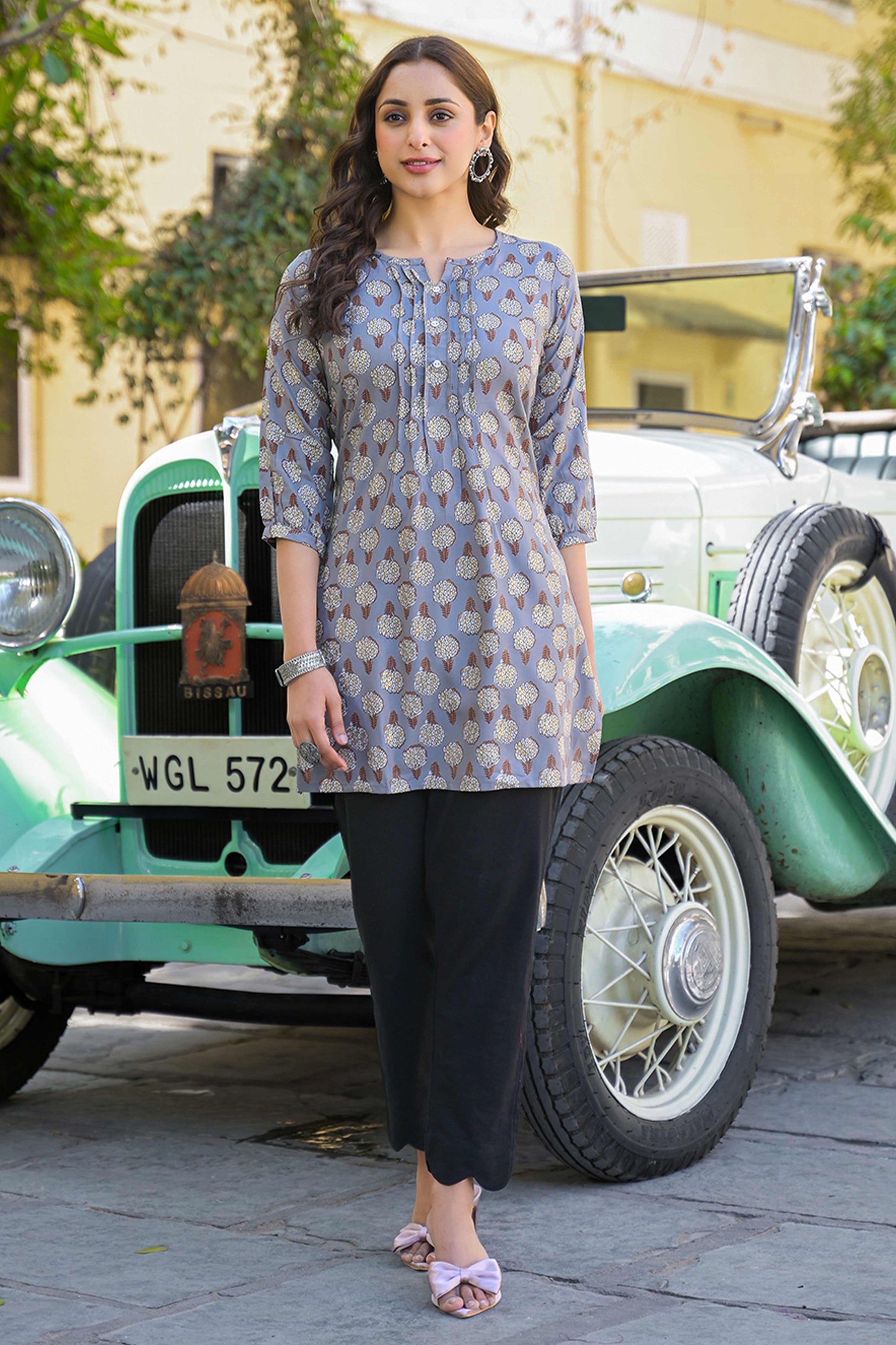 grey-floral-printed-rayon-straight-top