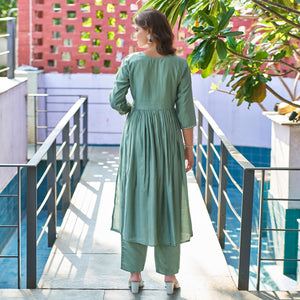 green-floral-embroidered-pure-silk-suit
