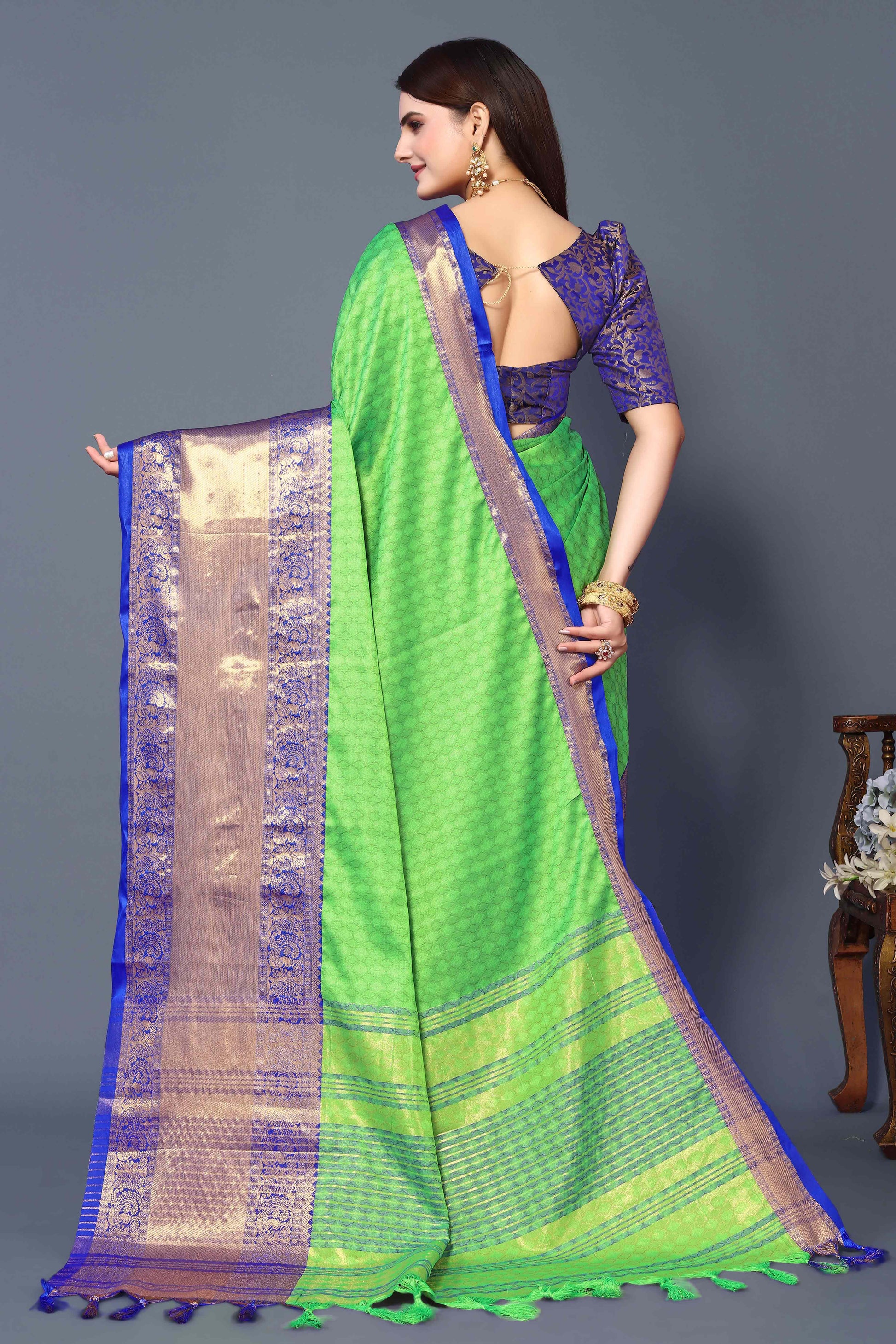 Fresh Green Zari Weaving Cotton Silk Saree