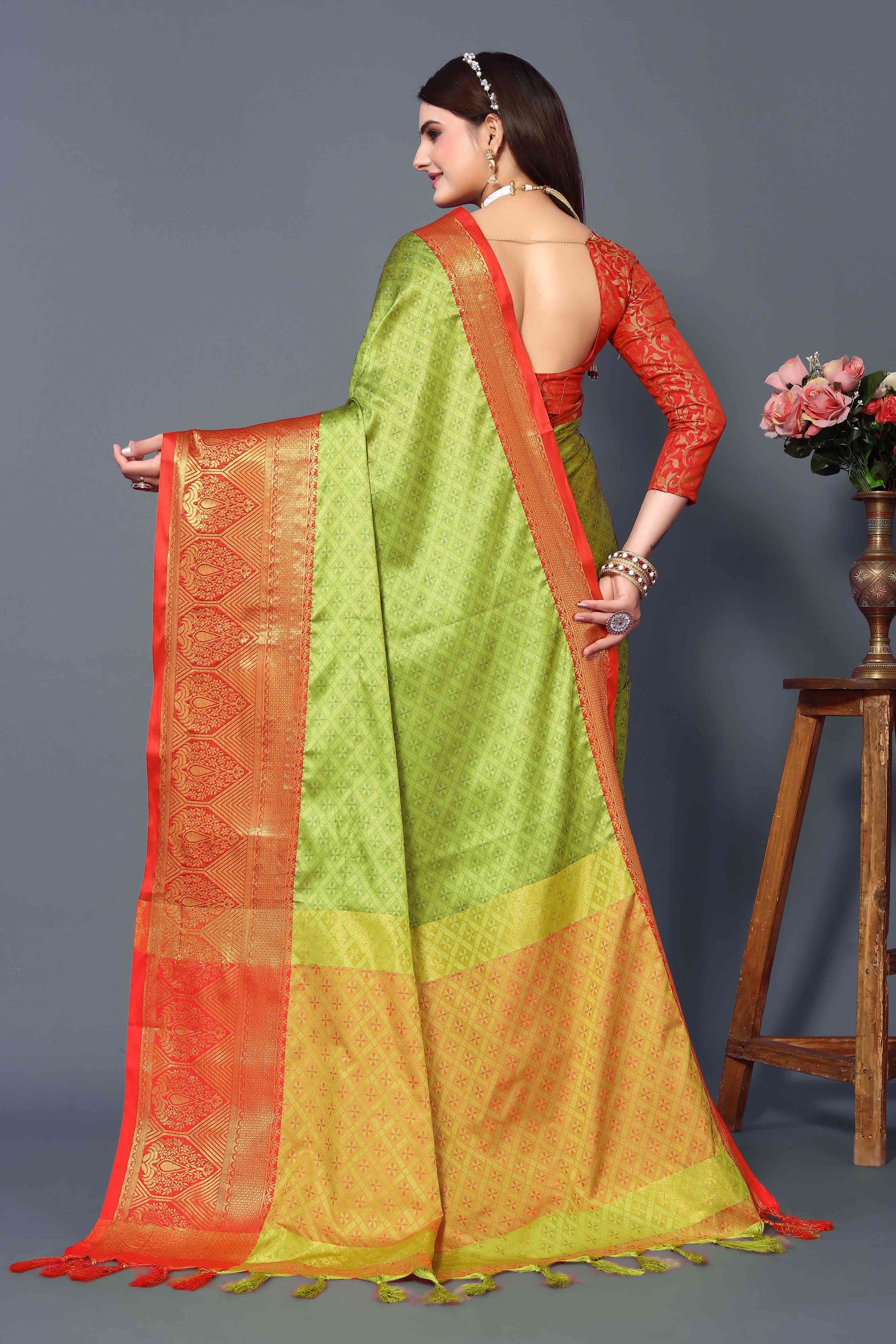 green-zari-weaving-cotton-silk-saree