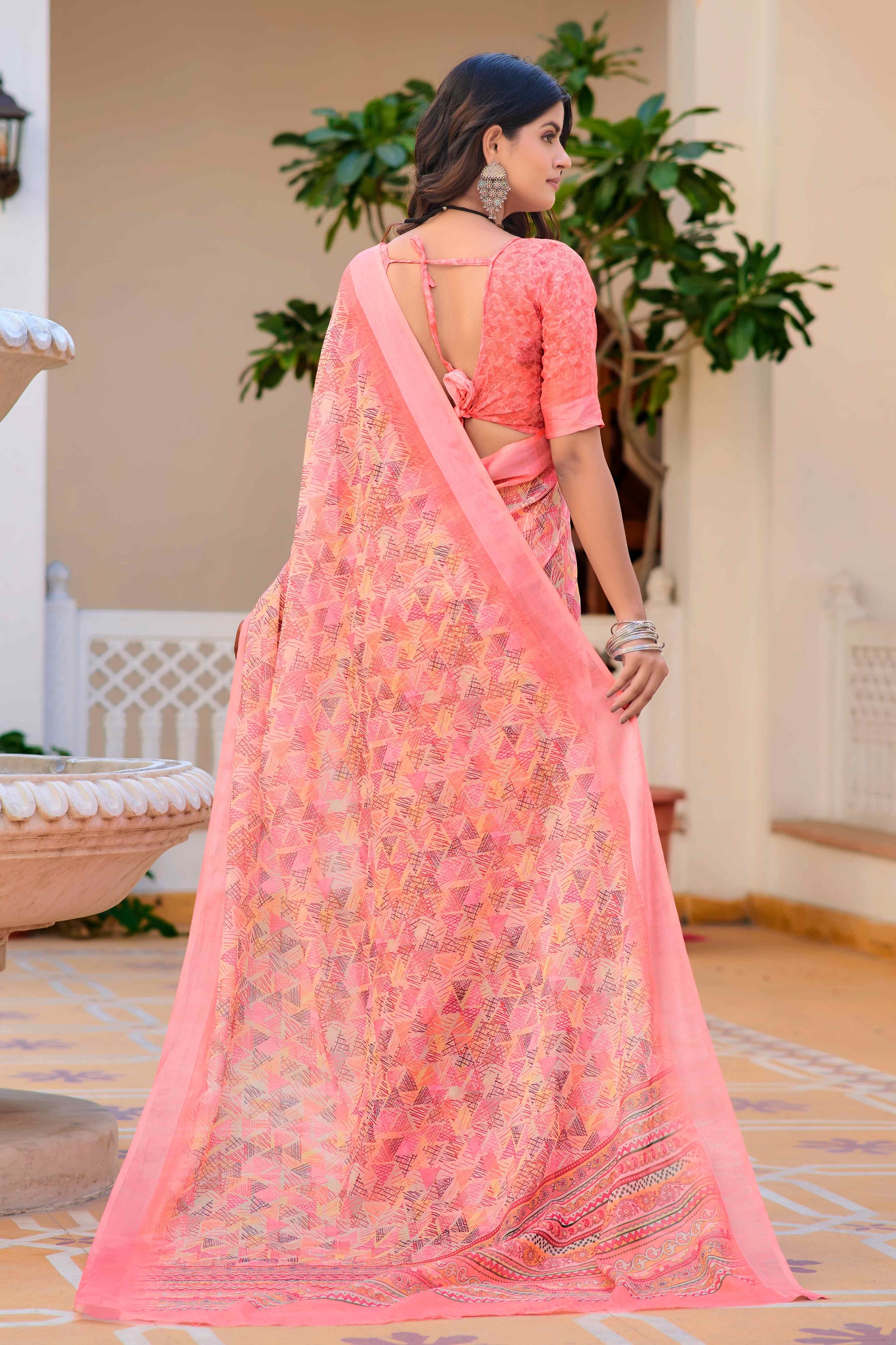 Gajri Pink Geometric Printed Linen Saree