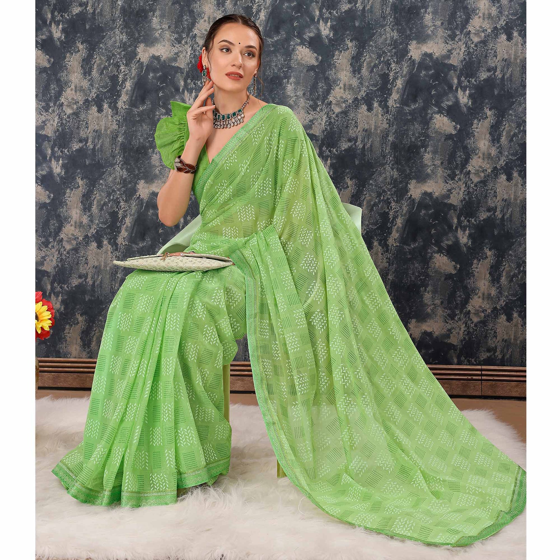 green-printed-chiffon-saree-with-lace-border-4