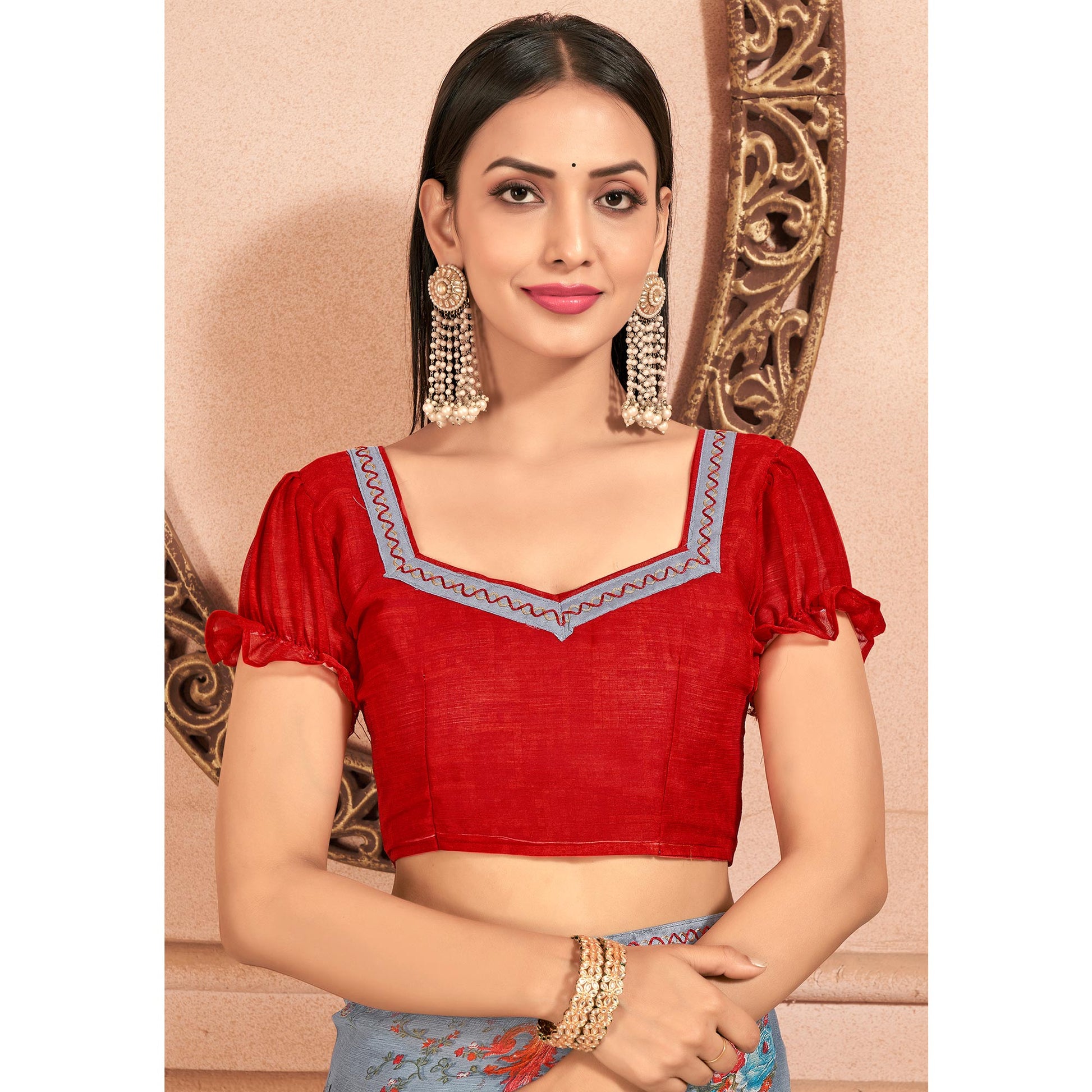 grey-floral-printed-chiffon-saree-with-lace-border-4