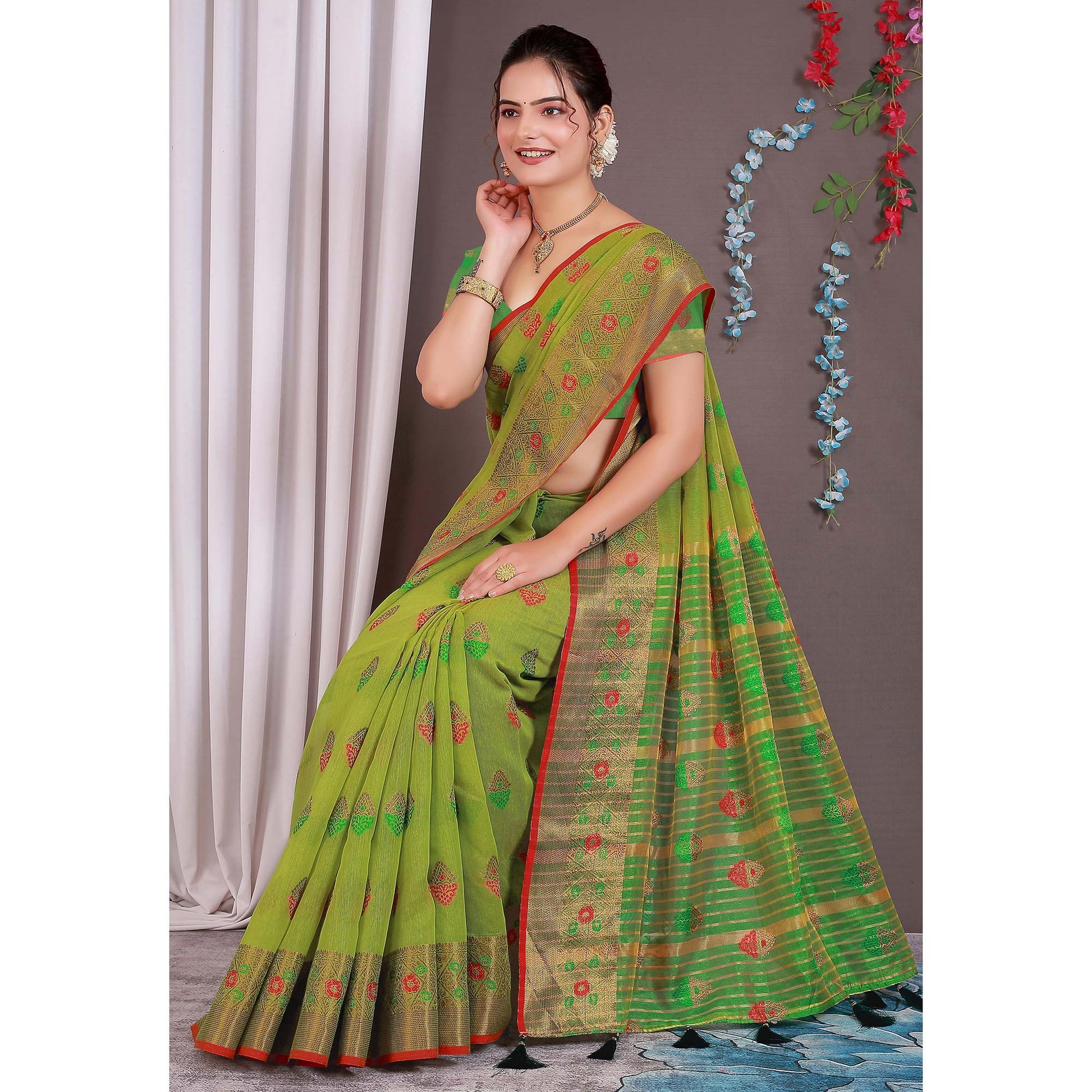 red-floral-woven-cotton-silk-saree-with-tassels-4