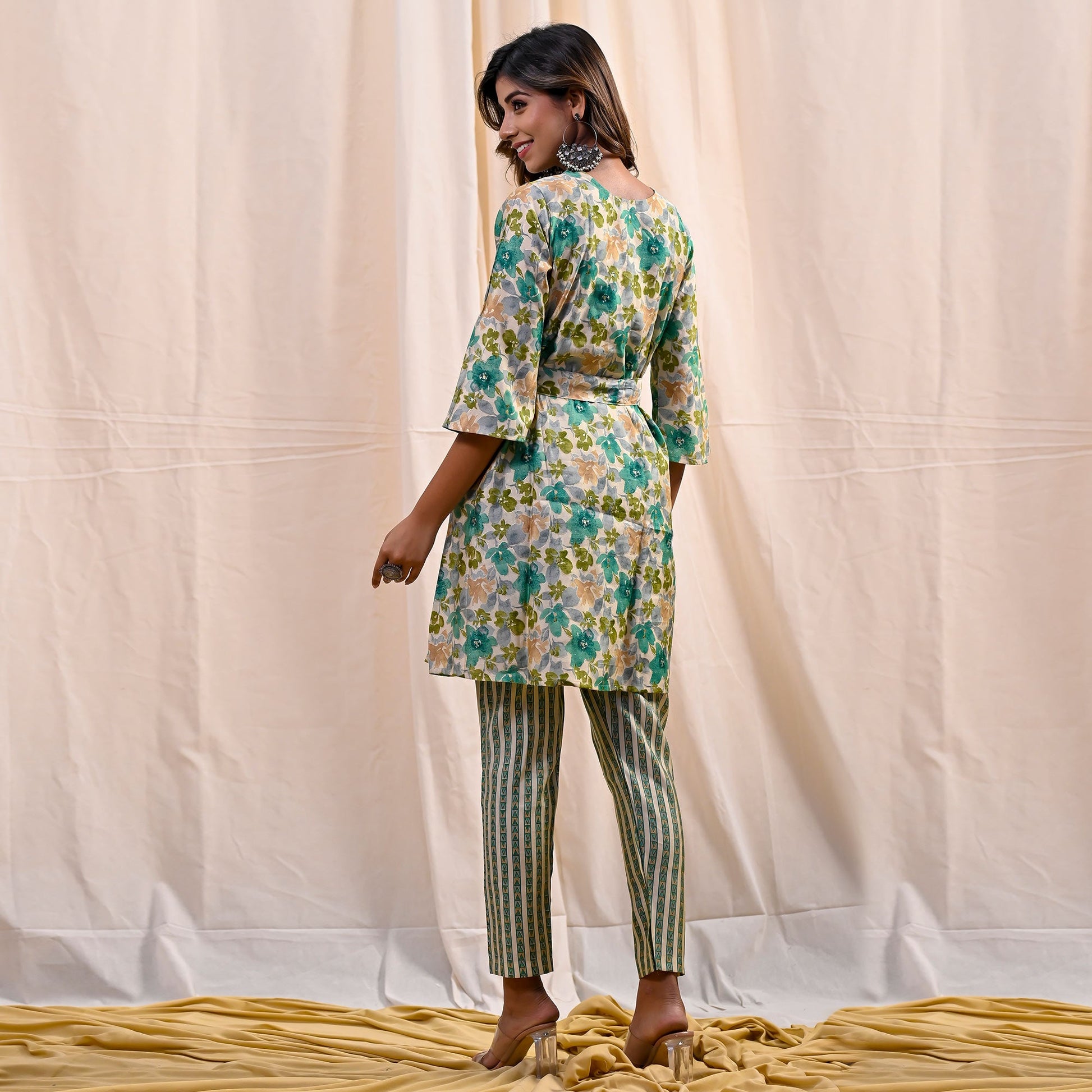 green-floral-foil-printed-chanderi-top-bottom-set-with-belt
